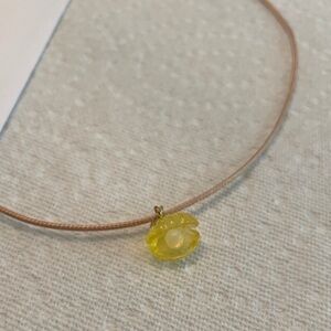 Elegant Yellow Pearl Shell Pendant Necklace